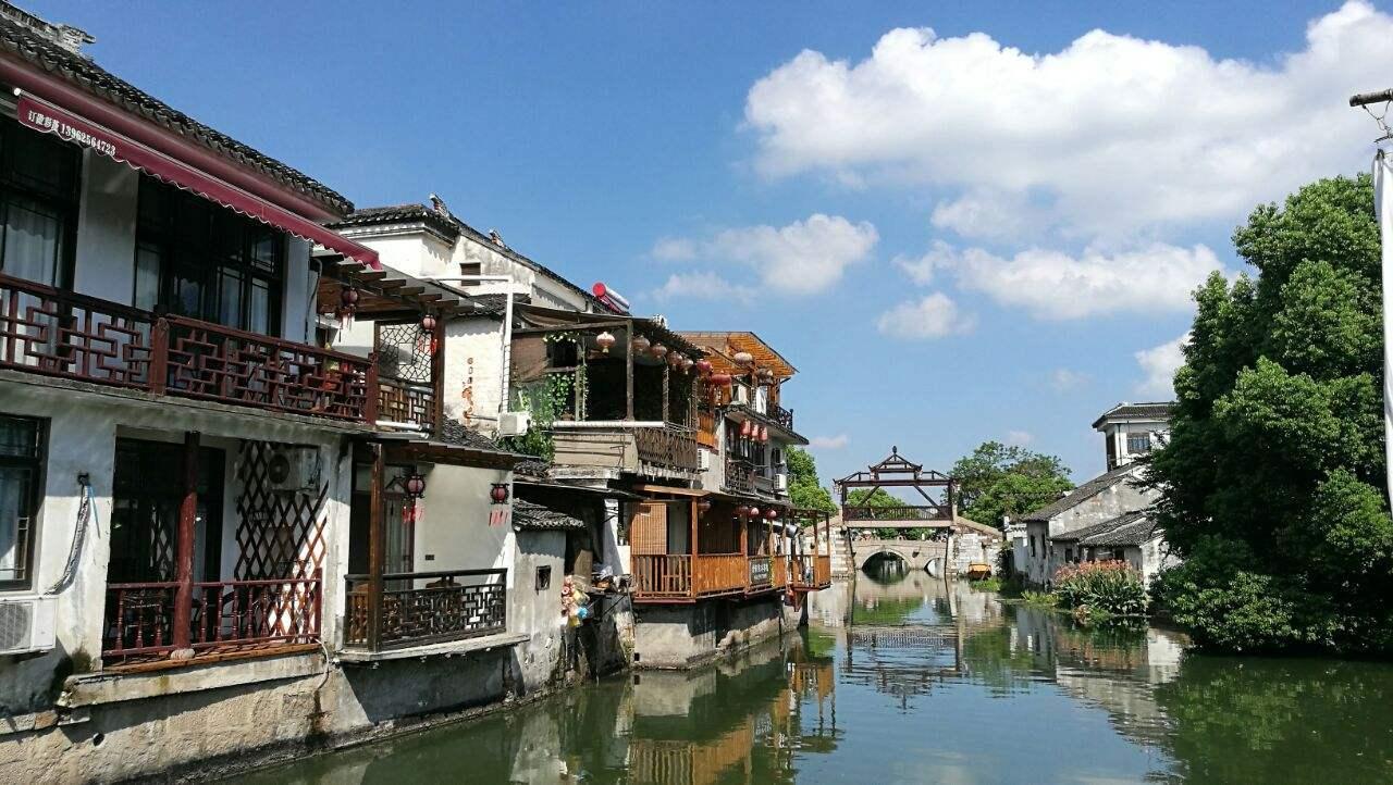 逃离诡异小镇